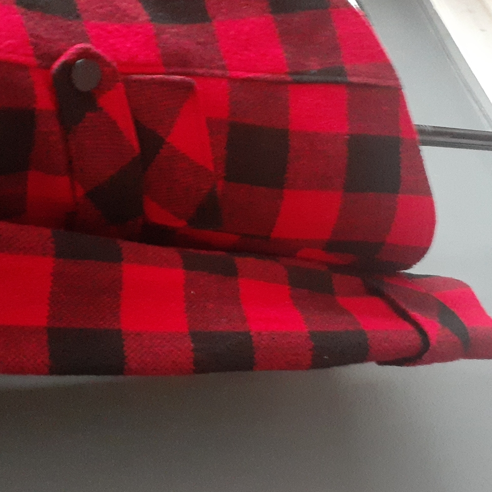 Aqua  red button down shacket XS. - Picture 3 of 14